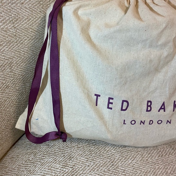 Ted Baker Crystal and Pearl Lock XBody In Green - Picture 16 of 16